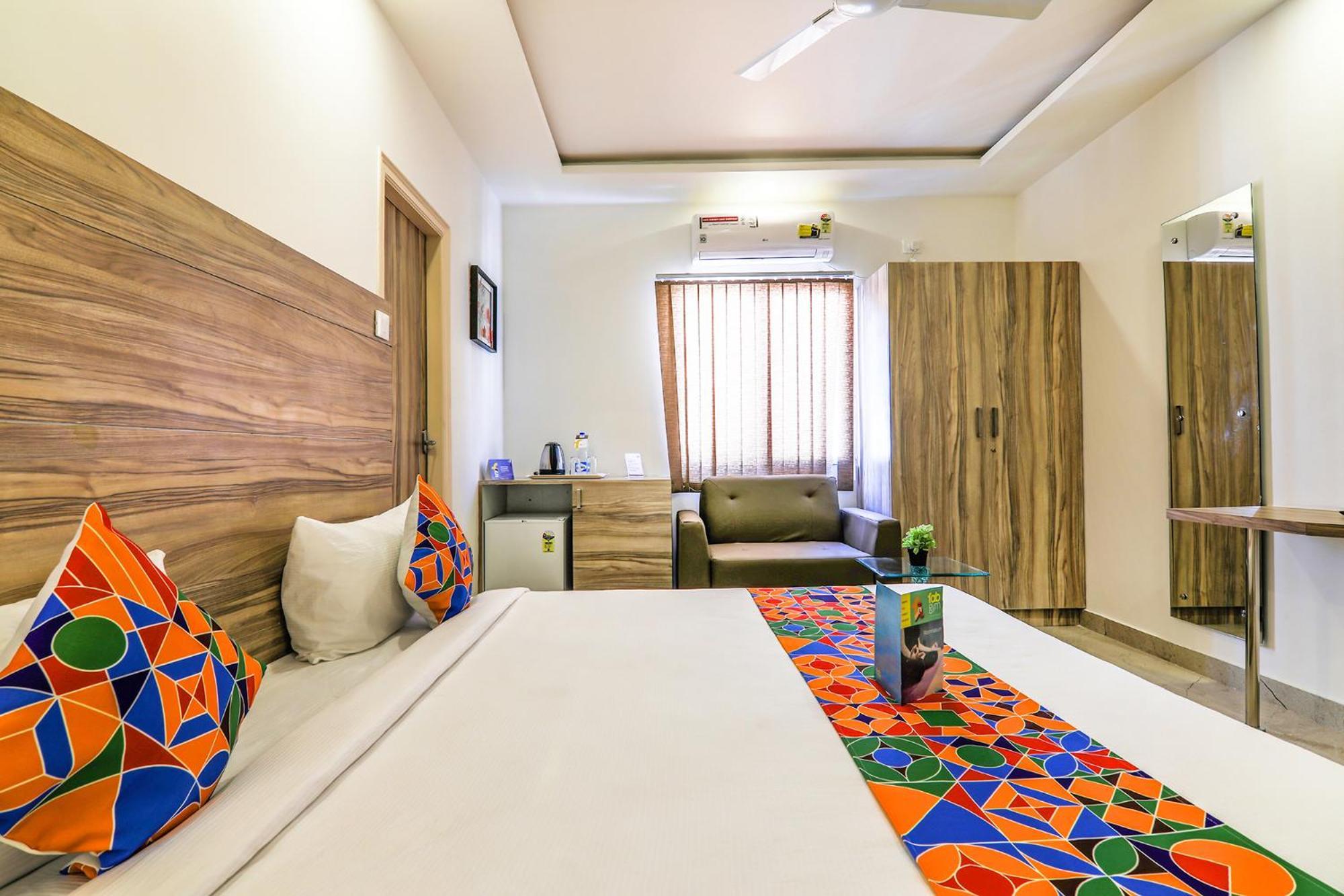 Fabhotel Vista Suites - Frazer Town Bangalore Exterior foto